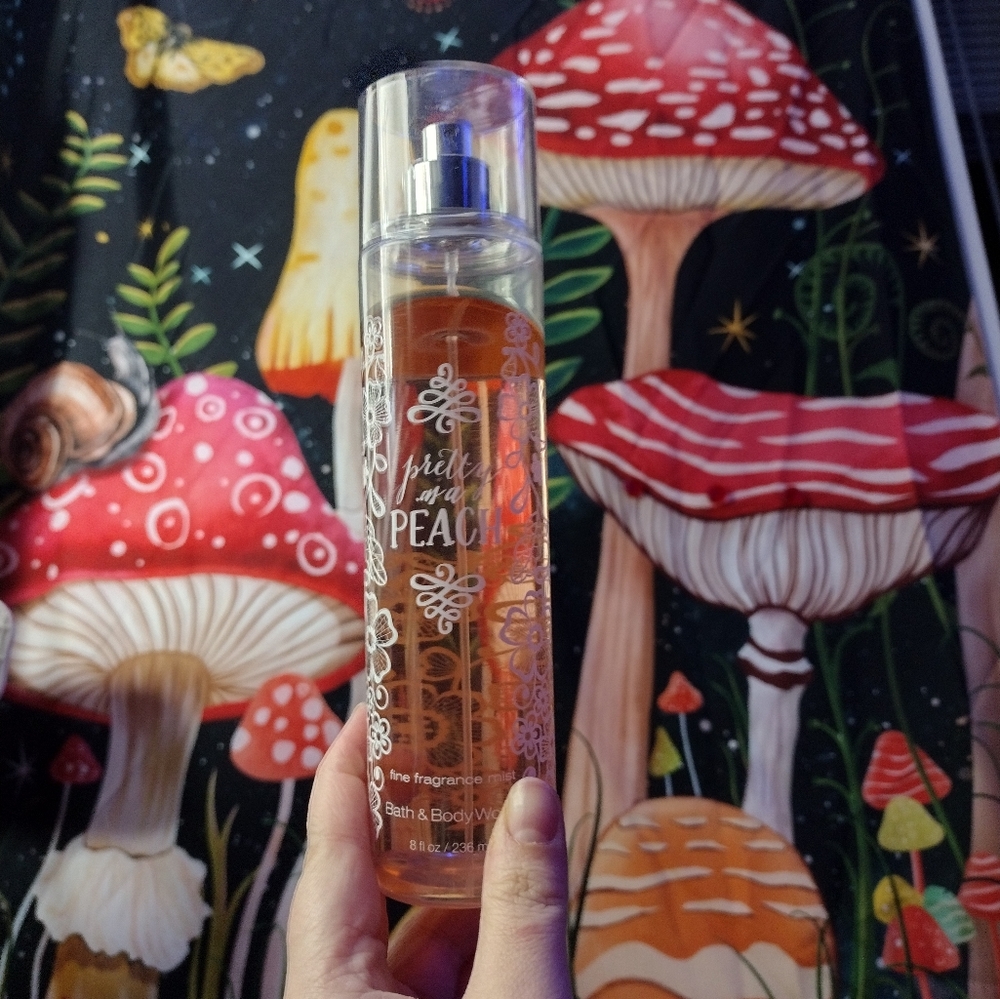 Bath & Body Works pretty as a peach